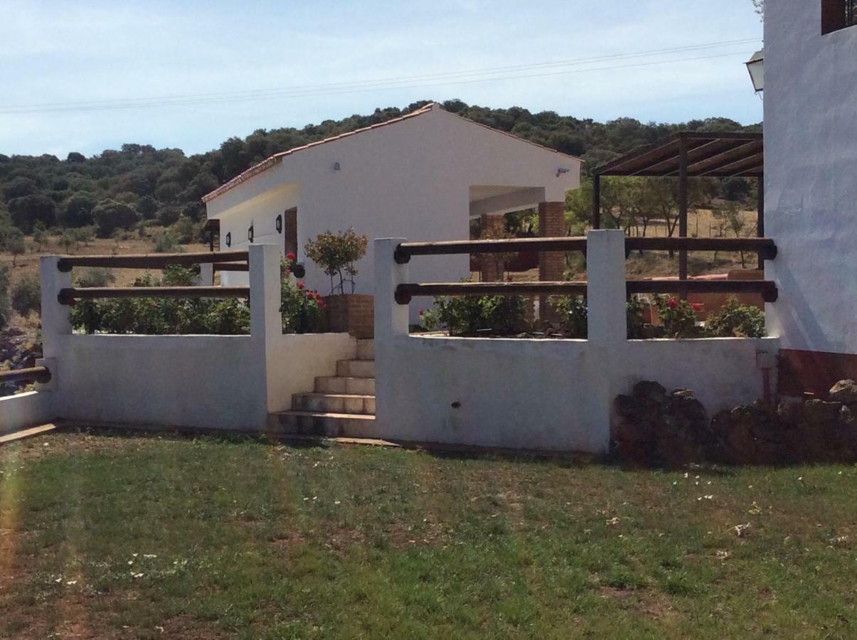 Santa Marta Complejo Rural Con Pista De Padel Archidona Exterior foto